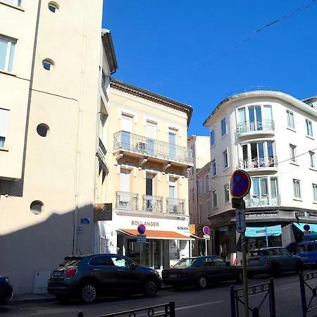 Liberté Plein Centre *