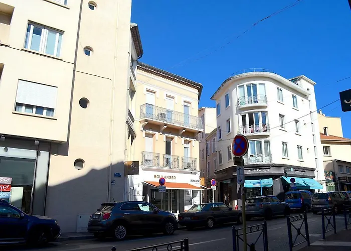 Liberté Plein Centre *